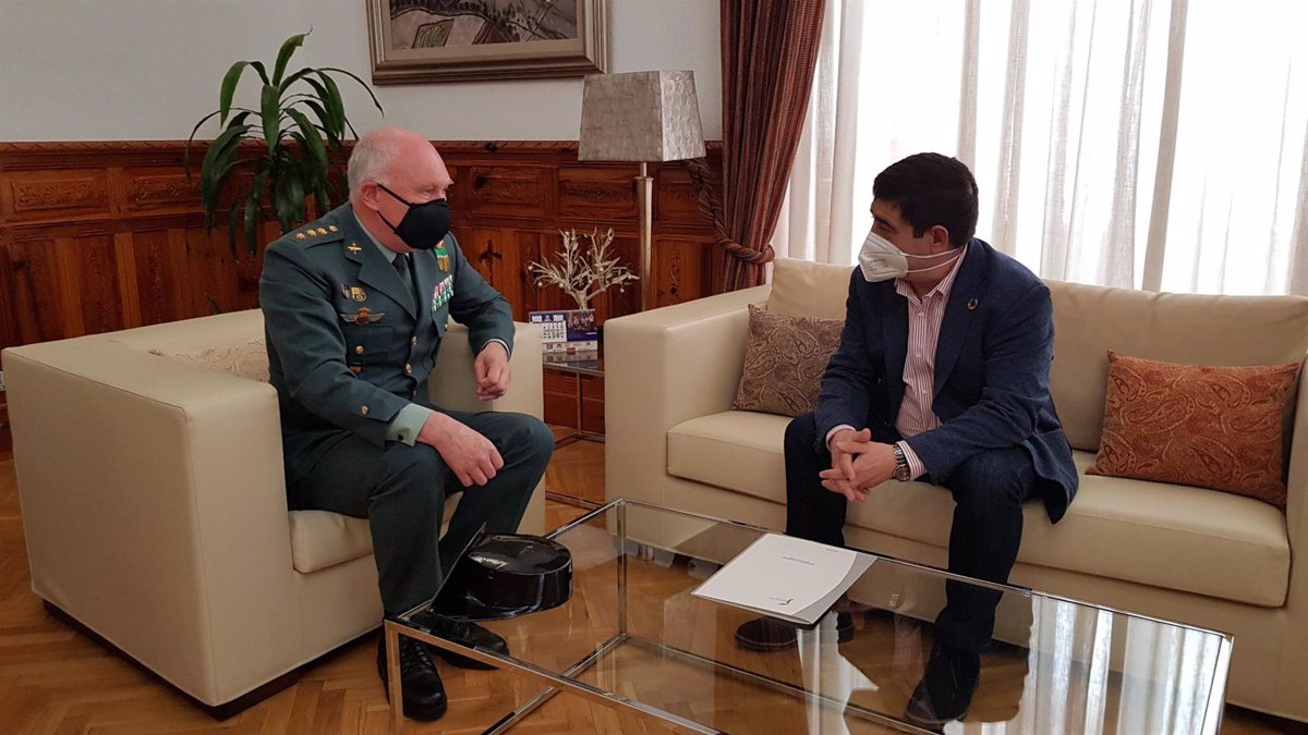 reunion director academia baeza