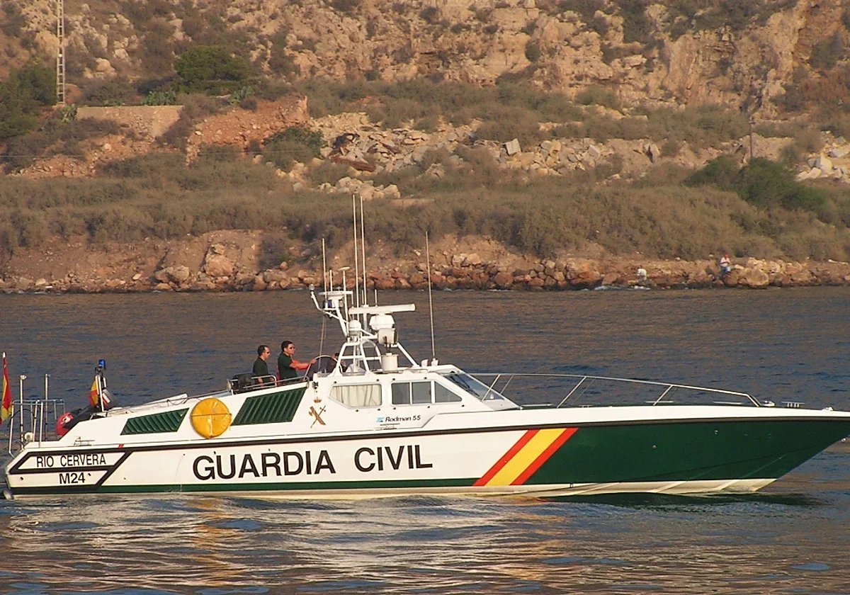 rio cervera servicio maritimo guardia civil embarcación