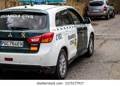 vehiculo guardia civil seguridad ciudadana spain