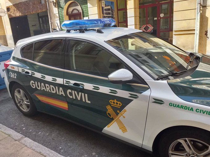 vehiculo guardia civil0099