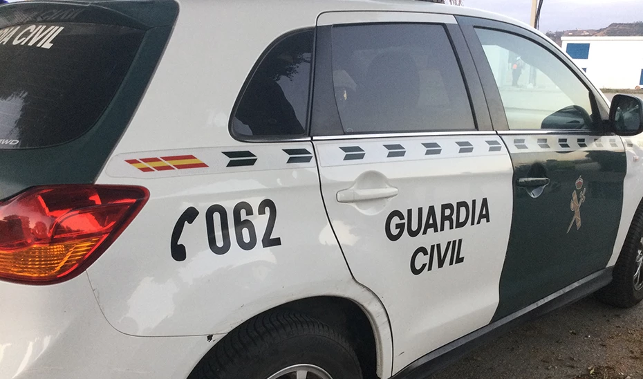 vehiculo guardia civil zamora