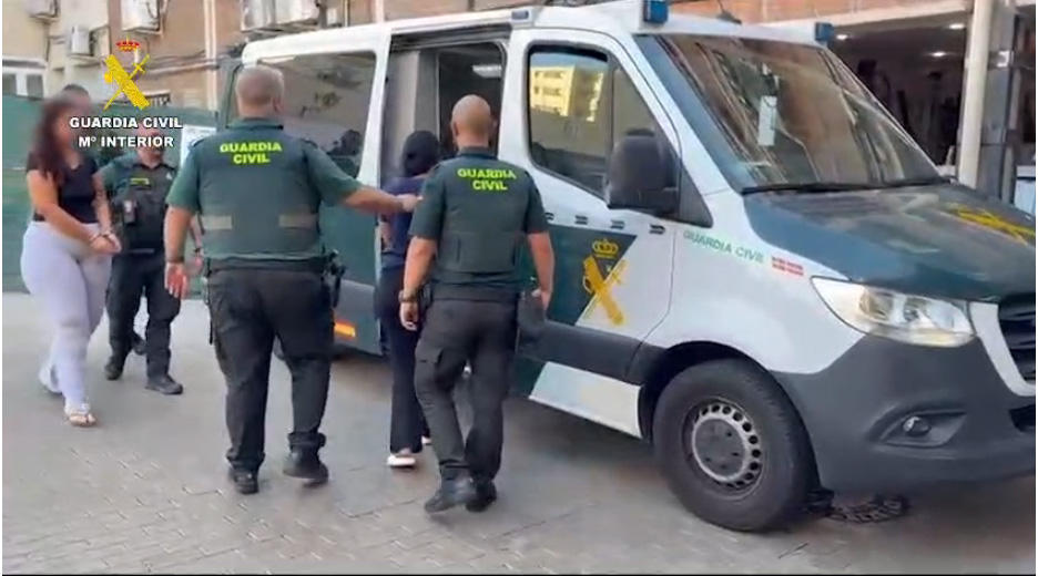detenidos furgon presos