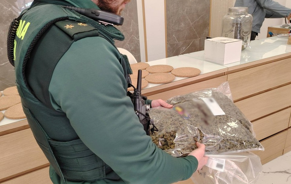 edit droga intervenida tienda cbd GUARDAMAR 2