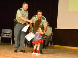 memorialmariajesuscarrascosa-entregadedistinciones5-agentestraficoylucia