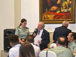 memorialmariajesuscarrascosa-comida-entregareconocimiento-mujeresyguardiacivil