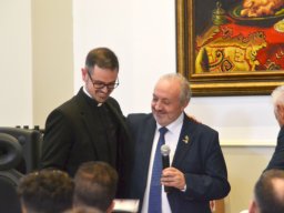 memorialmariajesuscarrascosa-comida-entregareconocimientos-curaparrocolillo