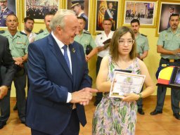 memorialmariajesuscarrascosa-inauguracionexposhistoriaguardiacivilconantonioehijadeautor