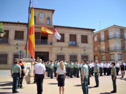 memorialmariajesuscarrascosa-izadadebandera9-1